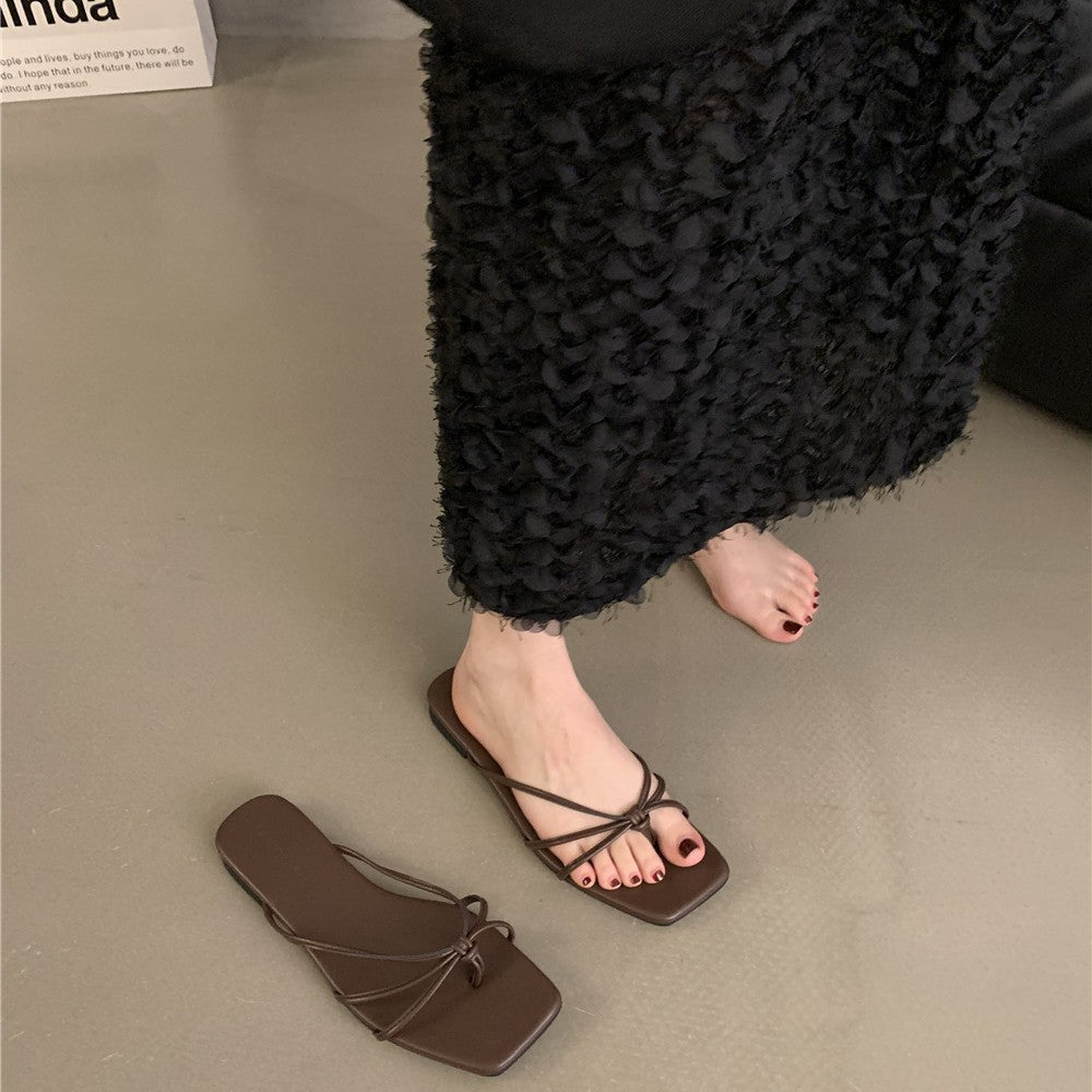 Damen Stylische Riemchen-Sandalen mit quadratischer Zehenpartie und feinem Bindedesign