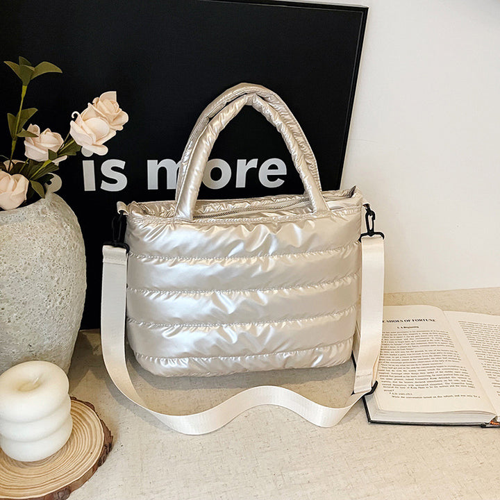 Damen praktische Umhängetasche im modernen Steppdesign Nord Taschen