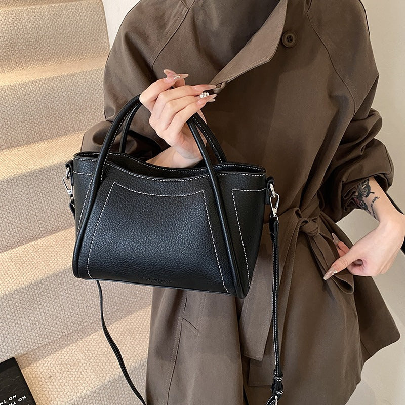 Damen elegante Handtasche mit feinem Leder und strukturiertem Design Nord Taschen