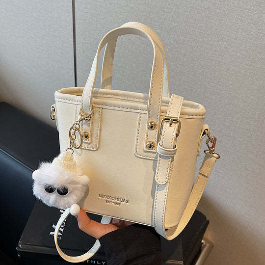 Damen Mini-Tasche mit abnehmbarem Plüschanhänger Nord Taschen