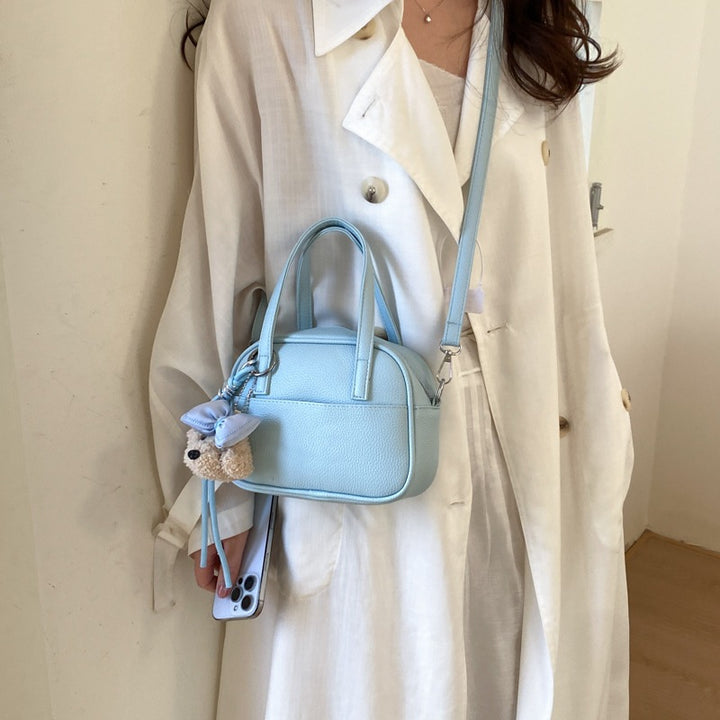 Damen Mini-Handtasche mit verspieltem Tieranhänger Nord Taschen