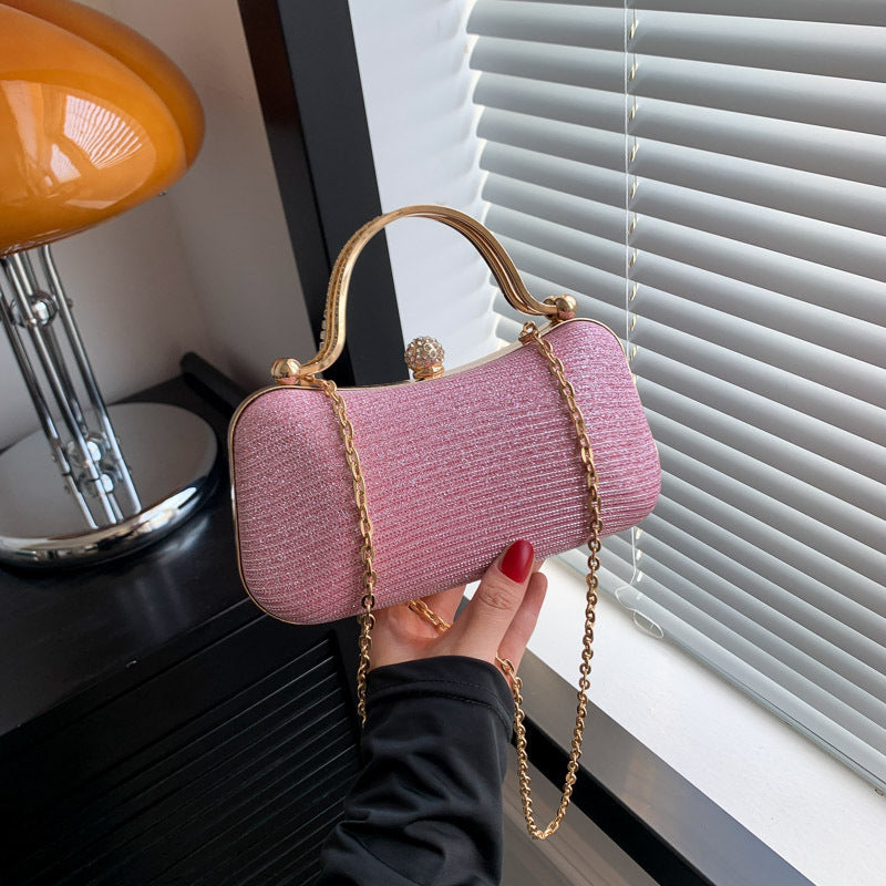 Damen glamouröse Clutch-Tasche mit dekorativem Kettenverschluss Nord Taschen
