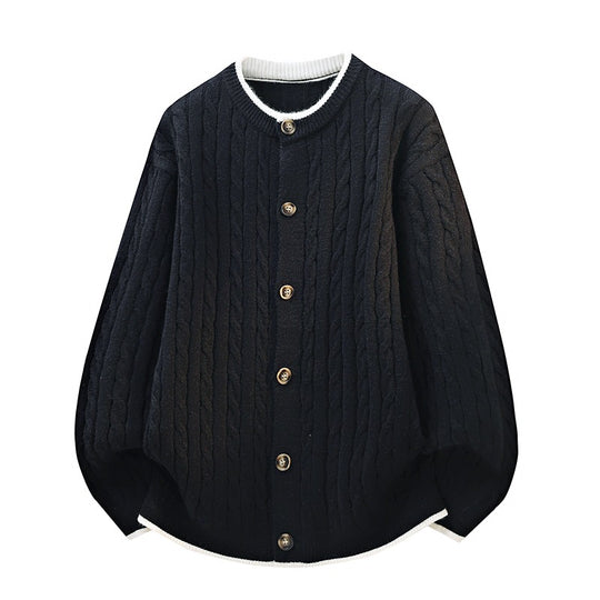 Damen Oversize Zopfstrick-Cardigan mit Rundhalsausschnitt, Holzknopfleiste & Kontrastbesatz Nord Taschen