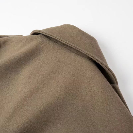 Damen Kurzer Wollmix-Trench mit Gürtel, Epauletten und weitem Revers Nord Taschen