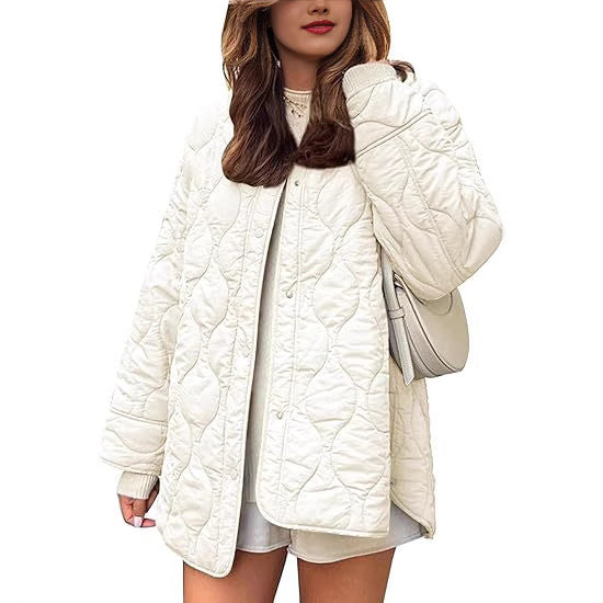 Damen Steppjacke im Oversize Design mit gewölbter Steppung und seitlichem Schlitz Nord Taschen