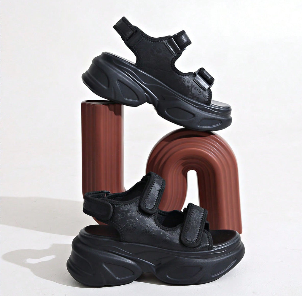 Damen Plateau-Sandalen mit verziertem Riemen und komfortabler Sohle Nord Taschen