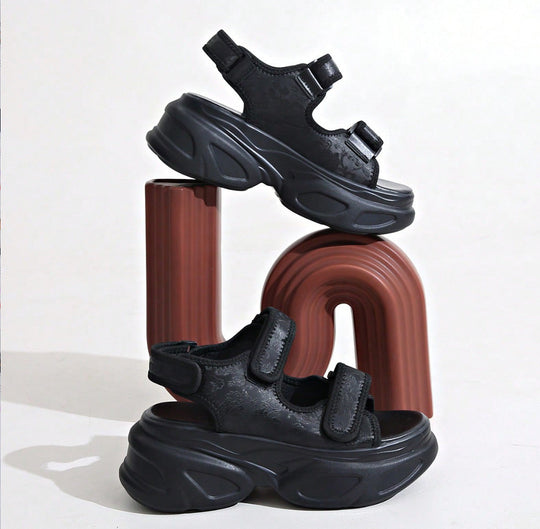Damen Plateau-Sandalen mit verziertem Riemen und komfortabler Sohle Nord Taschen
