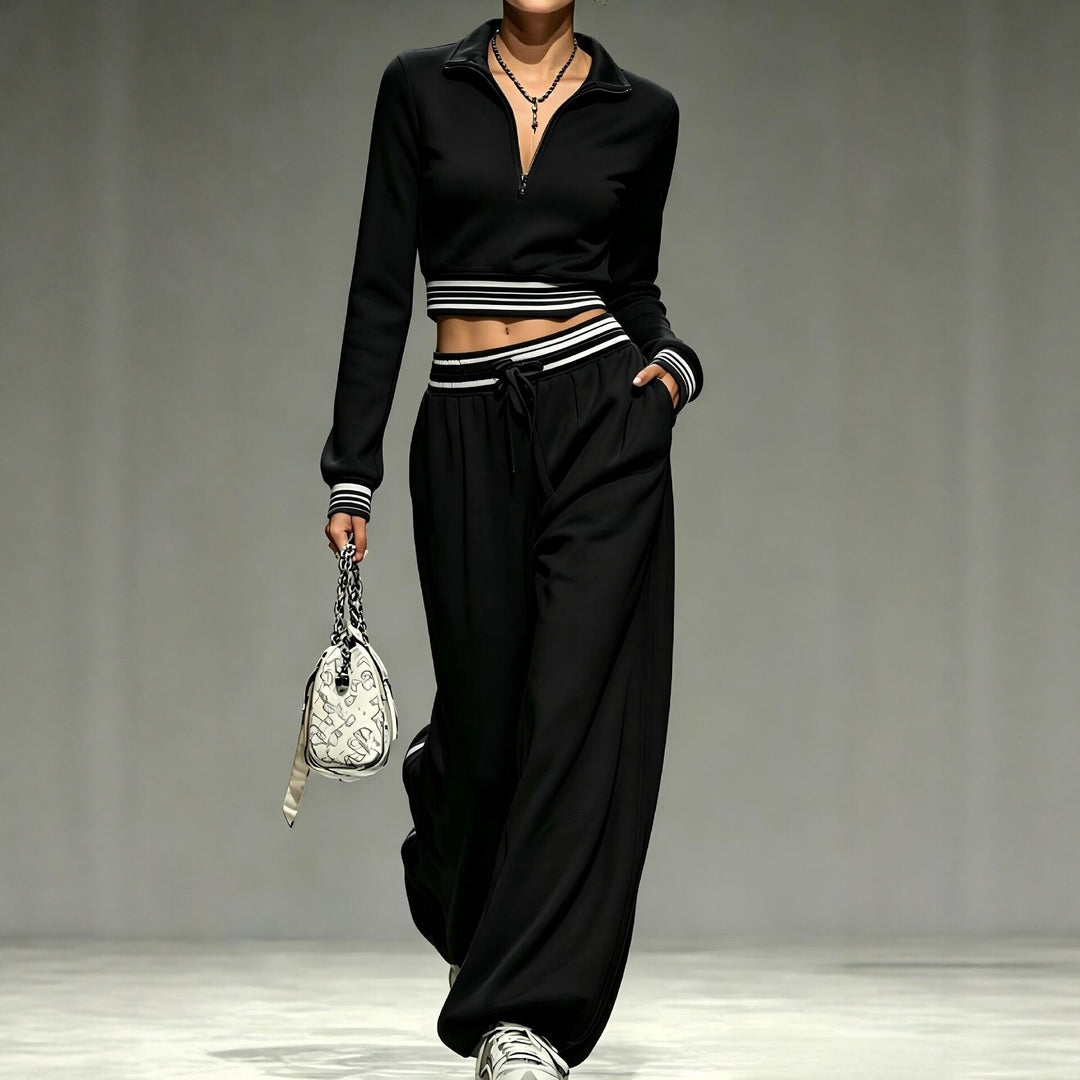 Damen Cropped-Trainingsset mit halbem Reißverschlusskragen und weitem Bundfalten-Jogger Nord Taschen