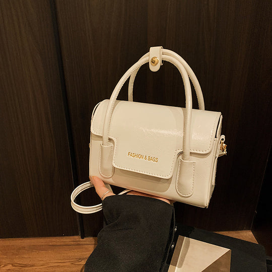 Damen Umhängetasche mit eleganter Struktur und praktischem abnehmbarem Griff Nord Taschen