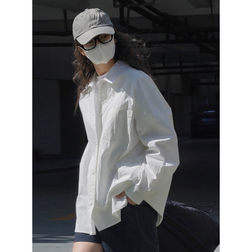 Damen Oversize-Baumwoll-Hemdjacke mit Brusttasche und verlängertem Rückenteil Nord Taschen