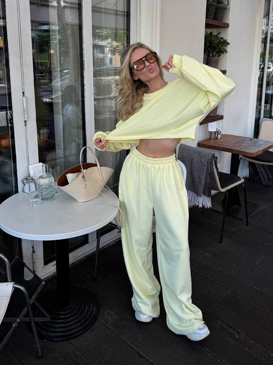 Damen Relaxed-Zweiteiler mit cropped Rundhals-Sweatshirt und extraweiter High-Waist Palazzo-Jogginghose Nord Taschen