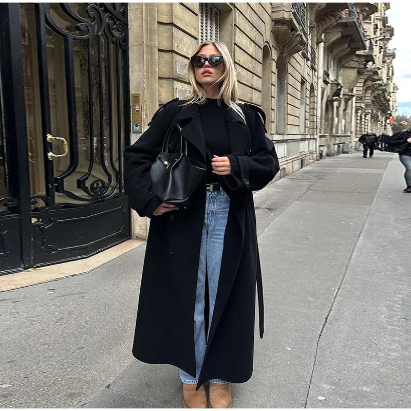 Damen langer Oversize Wollmantel mit weitem Revers und Gürtel Nord Taschen