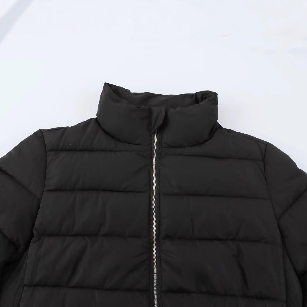 Damen Kurze gesteppte Daunenoptik-Steppjacke mit Stehkragen und Elastikbündchen Nord Taschen