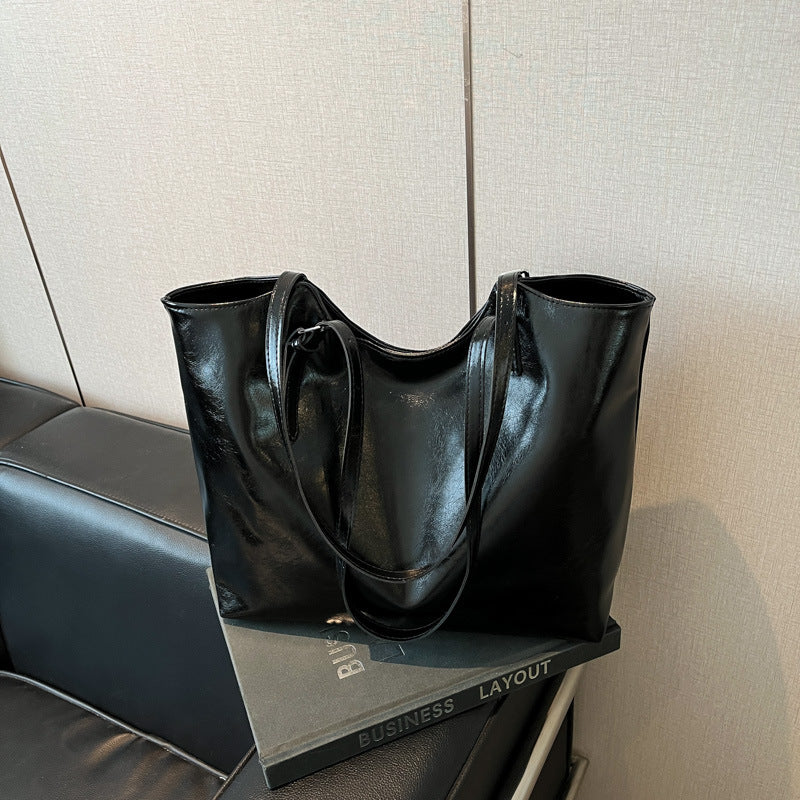 Damen modische Tote-Tasche mit praktischen Innenfächern Nord Taschen