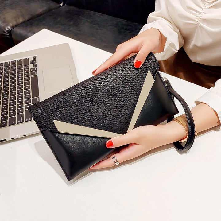 Damen Clutch mit modernem Design und stilvollen Akzenten Nord Taschen
