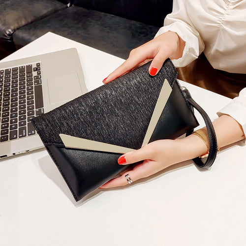 Damen Clutch mit modernem Design und stilvollen Akzenten Nord Taschen