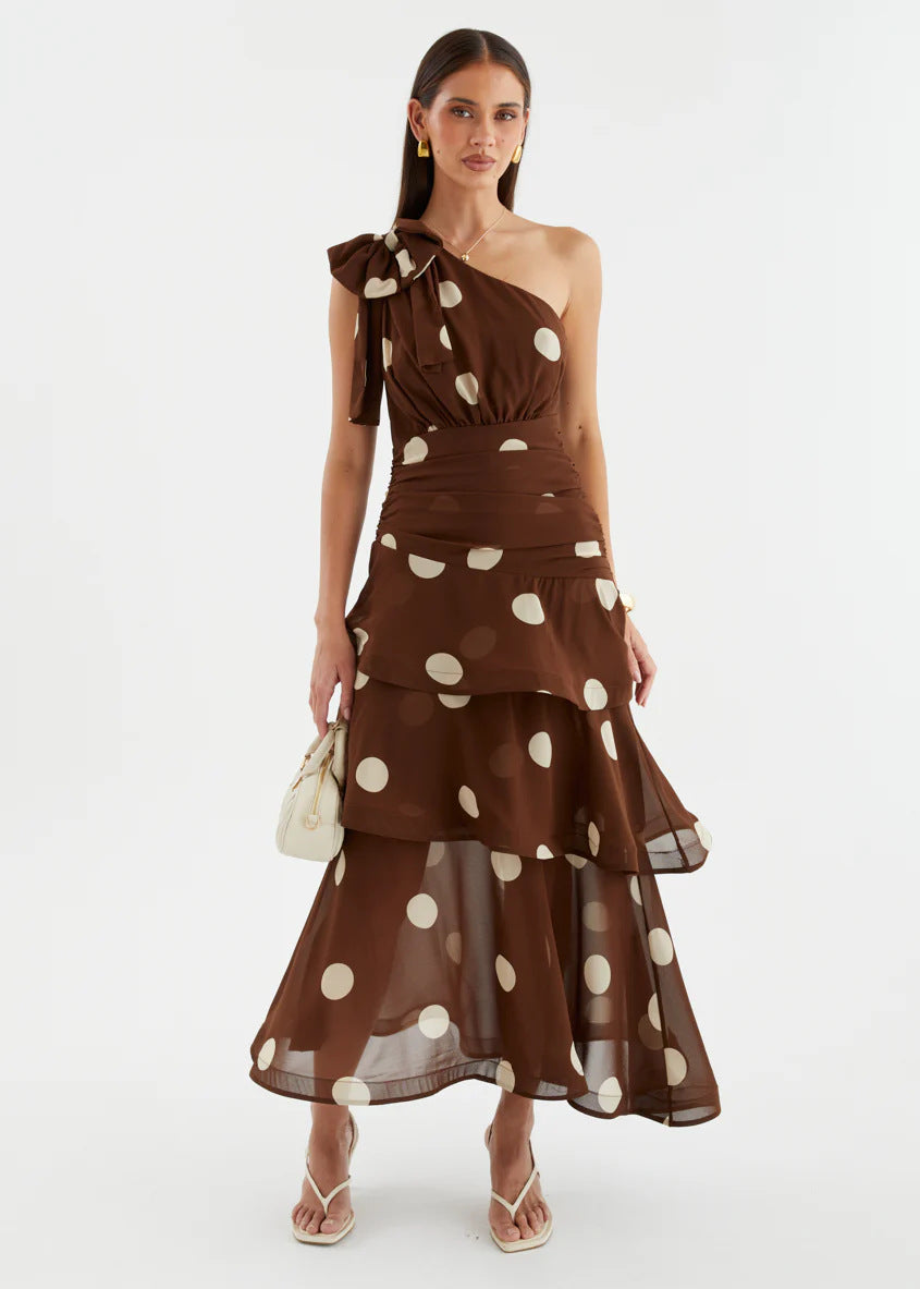 Damen Maxikleid mit asymmetrischem Schulterdesign und voluminösem Rock Nord Taschen
