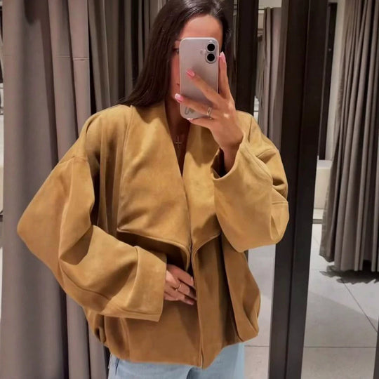 Damen Oversized Velours‑Wasserfalljacke mit kastiger Cropped‑Silhouette und verdeckter Verschlussleiste Nord Taschen