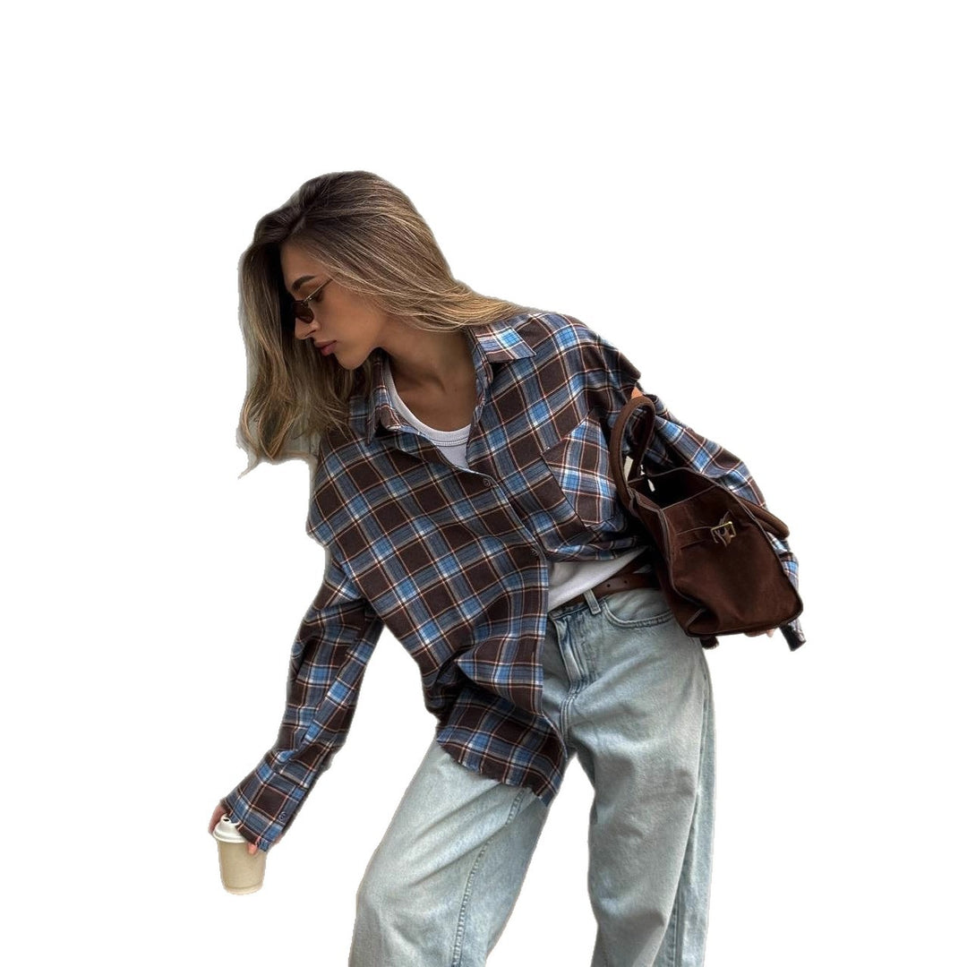 Damen karierte Oversize-Hemdjacke mit Cut-Out-Ärmeln und rohem Saum Nord Taschen