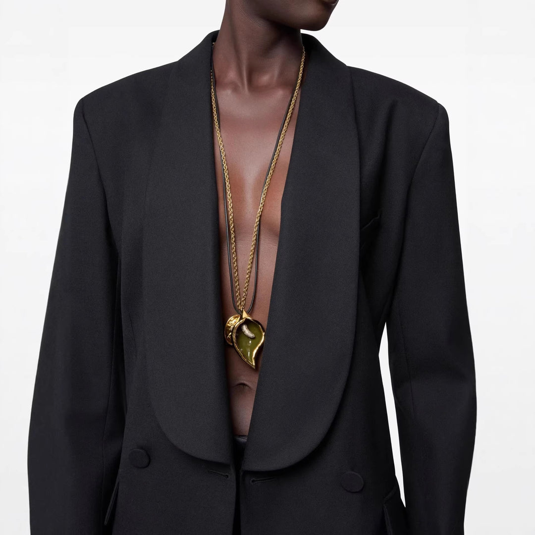Damen Oversized Smoking-Longblazer mit tiefem Schalkragen und verlängerter Schulterlinie Nord Taschen