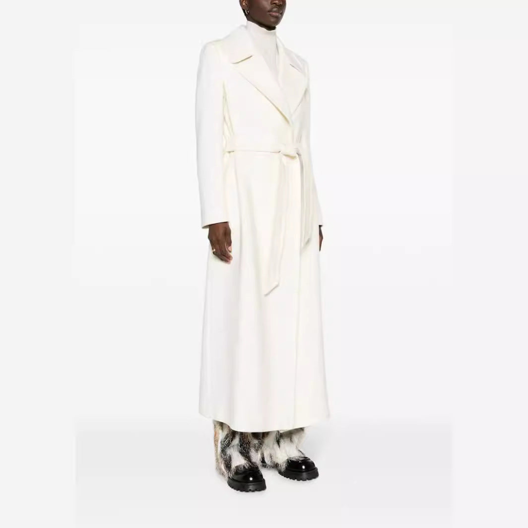 Damen Maxilanger taillierter Wollmix-Mantel mit Bindegürtel und weitem Revers Nord Taschen