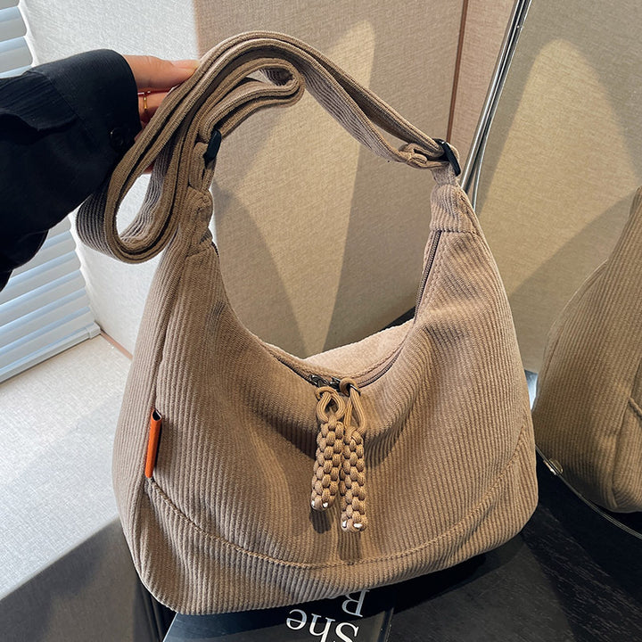 Damen Hobo-Tasche aus feinem Cord mit praktischem Kordelzug Nord Taschen