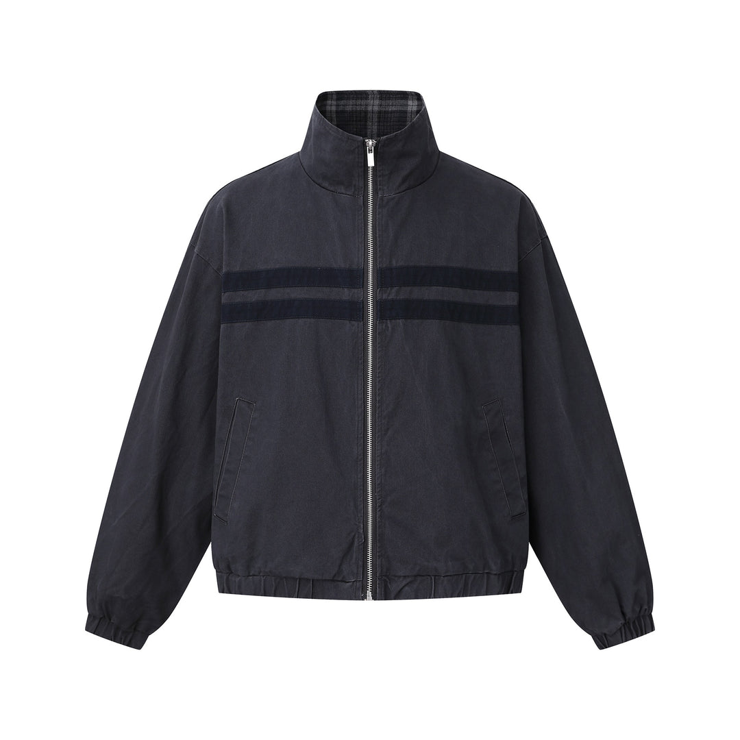 Unisex Kurz geschnittene Boxy-Blousonjacke mit Stehkragen und horizontalen Brustpaspeln Nord Taschen