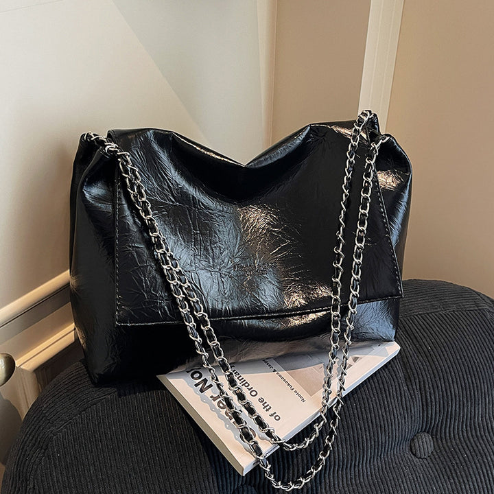 Damen Umhängetasche mit elegantem Kettenakzent Nord Taschen