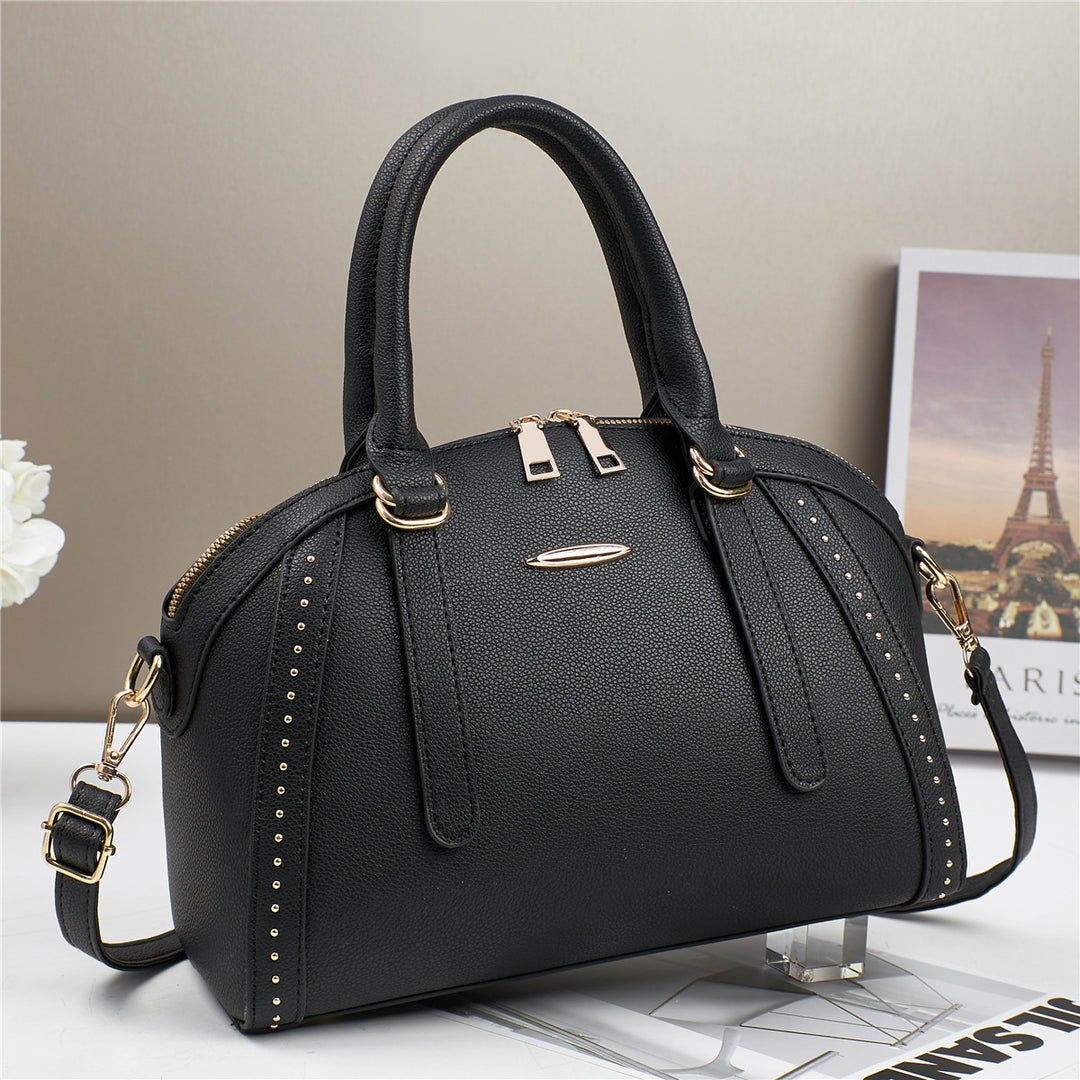 Damen Handtasche mit eleganten Nieten und verstellbarem Tragegurt Nord Taschen