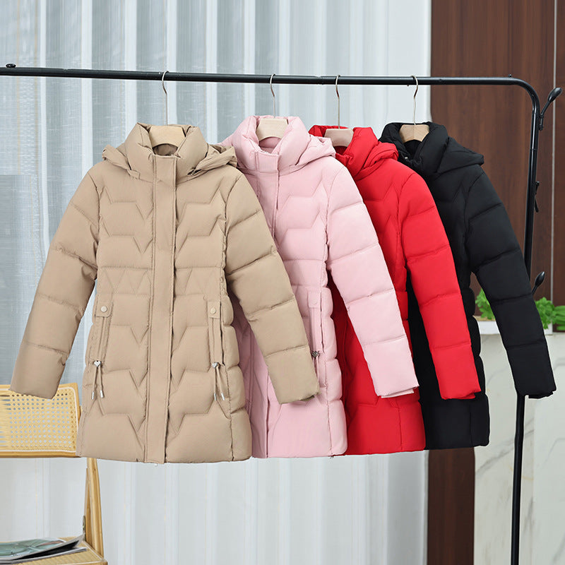 Damen nan mittellanger Steppmantel mit Kapuze, taillierendem Kordelzug und geometrischer Ziersteppung Nord Taschen