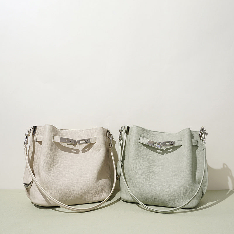 Damen Hobo-Tasche aus hochwertigem Leder mit verstellbarem Tragegurt Nord Taschen