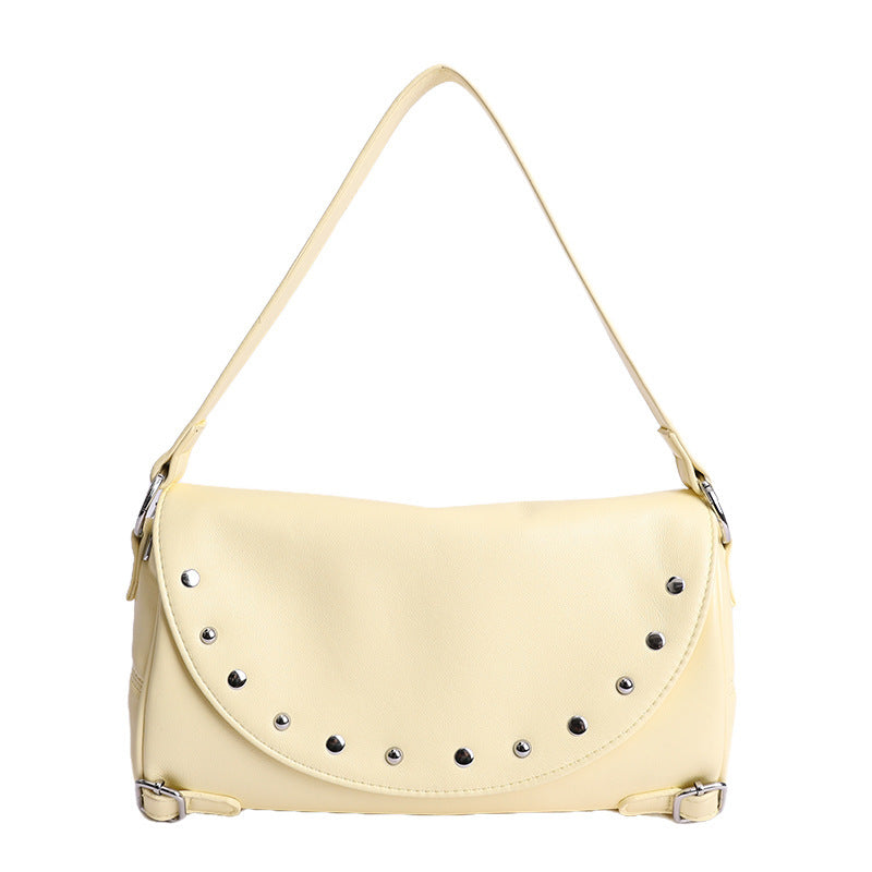 Damen Hobo-Tasche mit modischen Nietenakzenten und praktischem Verschluss Nord Taschen