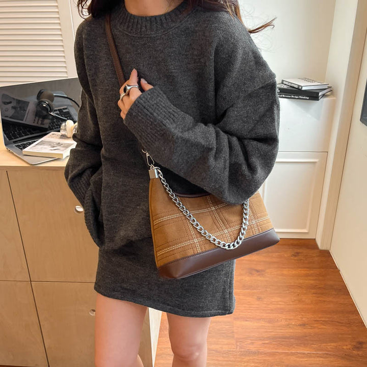 Damen Schultertasche mit modischem Karomuster und elegantem Kettenakzent Nord Taschen
