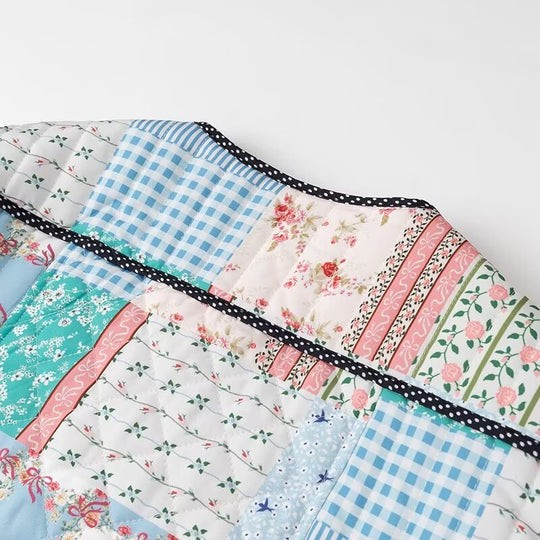 Damen gesteppte Patchwork-Quiltjacke mit Rundhalsausschnitt, Zierborte und Frontknöpfen Nord Taschen