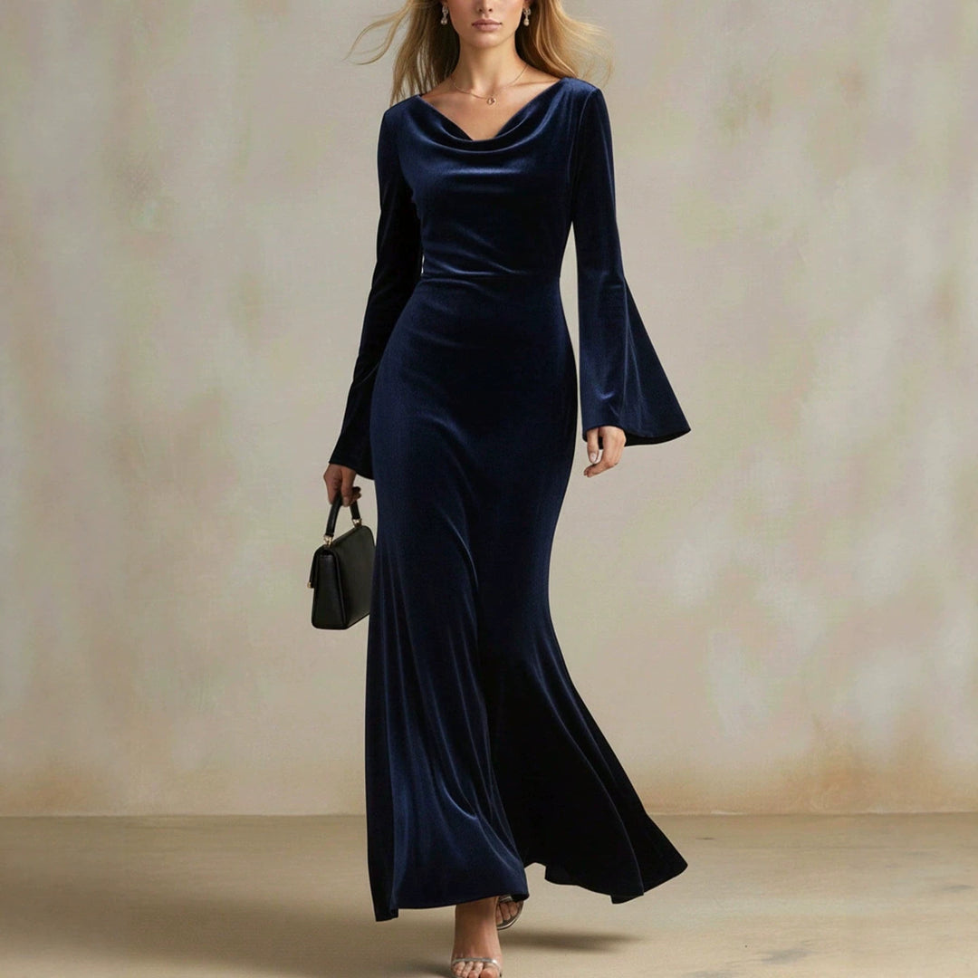Damen Samt-Abendkleid mit Wasserfall-Ausschnitt, taillierter Silhouette und ausgestellten Trompetenärmeln Nord Taschen