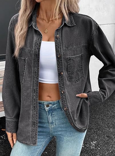 Damen Oversize Jeanshemdjacke im Washed-Look mit Brusttaschen und durchgehender Knopfleiste Nord Taschen
