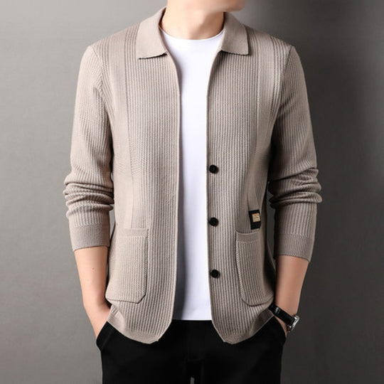 Herren Feinstrukturierte Strickjacke mit Hemdkragen, Knopfleiste und aufgesetzten Taschen Nord Taschen