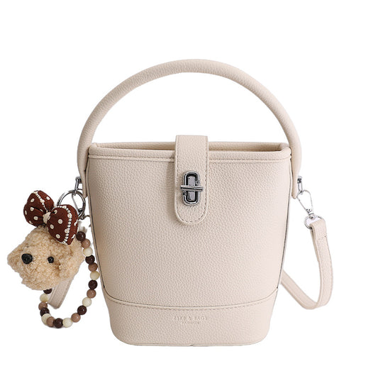 Damen Bucket Bag mit praktischem Tragegriff und abnehmbarem Anhänger Nord Taschen