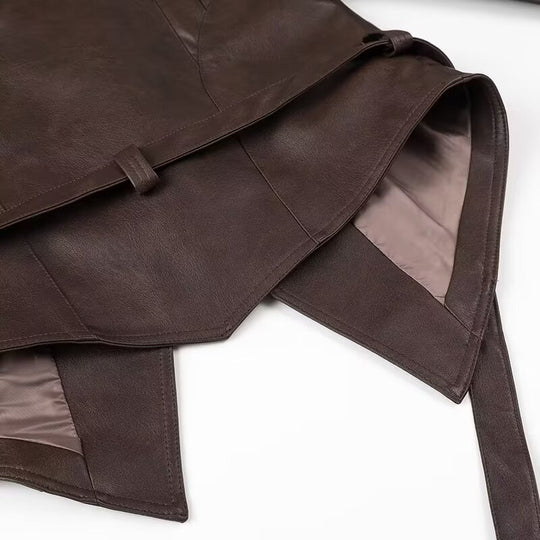 Damen Kurzblazer-Lederjacke mit Schalkragen, Taillengürtel und Schnürdetail Nord Taschen