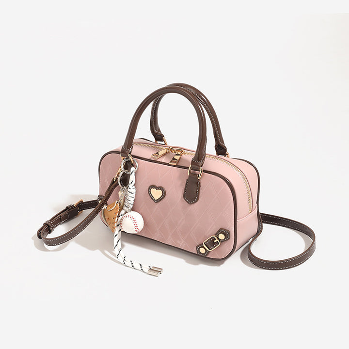 Damen eleganter Markenhandtasche mit verspieltem Schmuckanhänger Nord Taschen