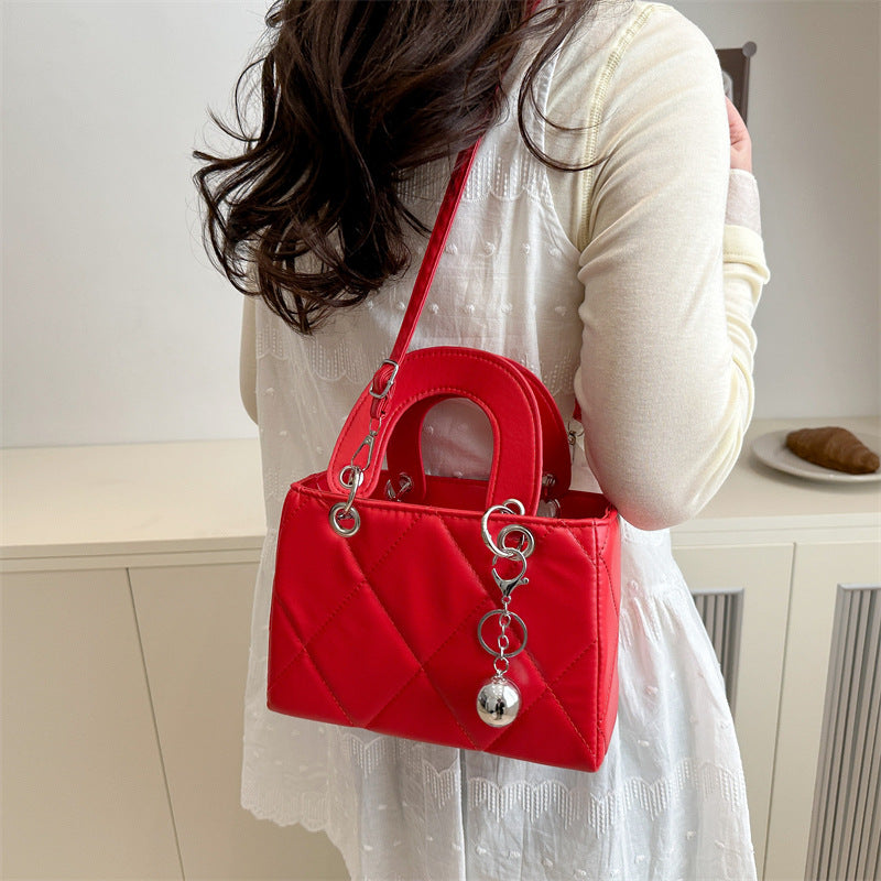 Damen Handtasche im modernen Steppmuster Nord Taschen
