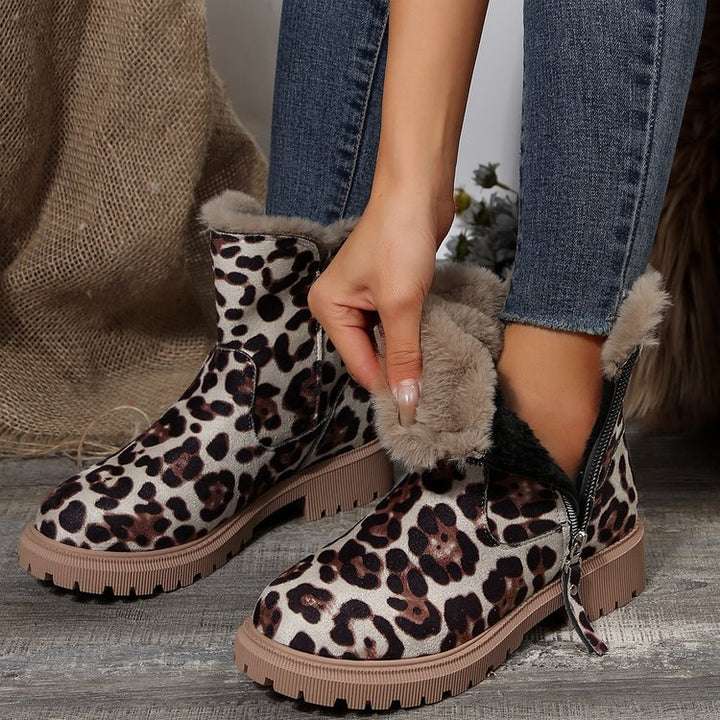 Damen  gefütterte Kurzstiefel aus Veloursoptik mit Teddy-Futter und seitlichem Reißverschluss Nord Taschen