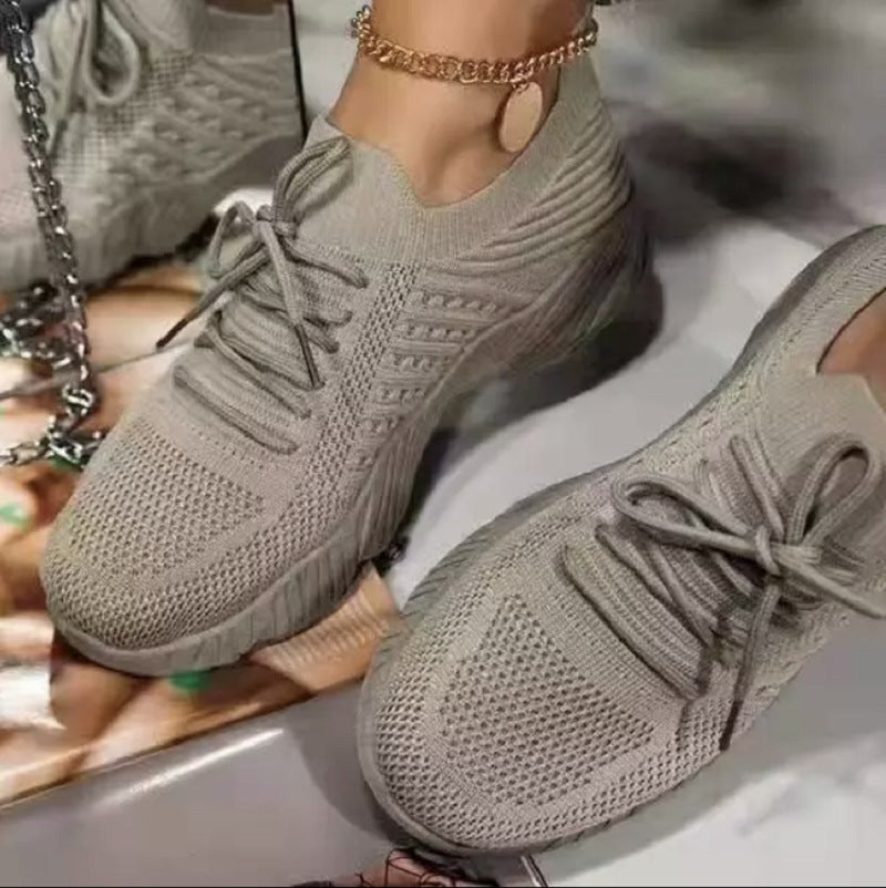 Damen  leichte Strick-Sneaker mit sockenähnlichem Obermaterial, gepolsterter Komfortsohle und flexibler Profil-Laufsohle Nord Taschen