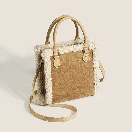 Damen Handtasche mit luxuriösem Kunstfell und praktischem Schulterriemen Nord Taschen