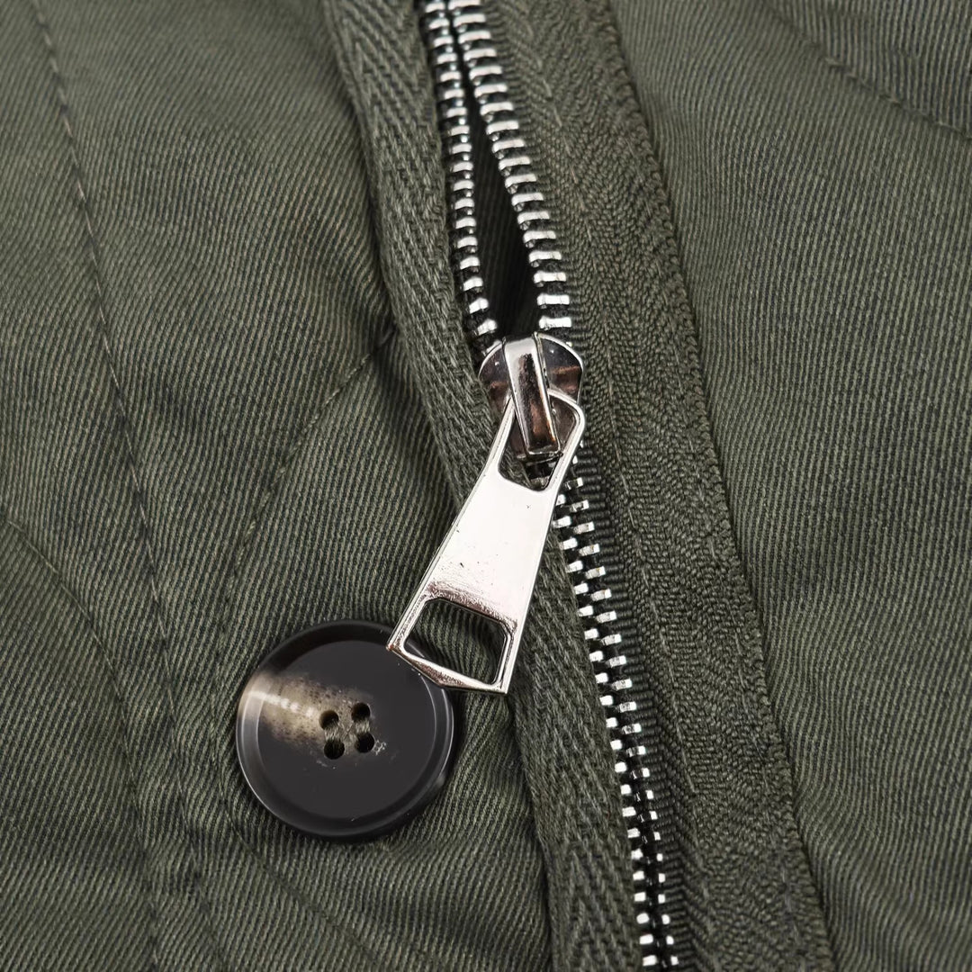 Damen Kurz gesteppte Jacke mit Rundhalsausschnitt, Zweiwege-Reißverschluss und Knopfleiste Nord Taschen