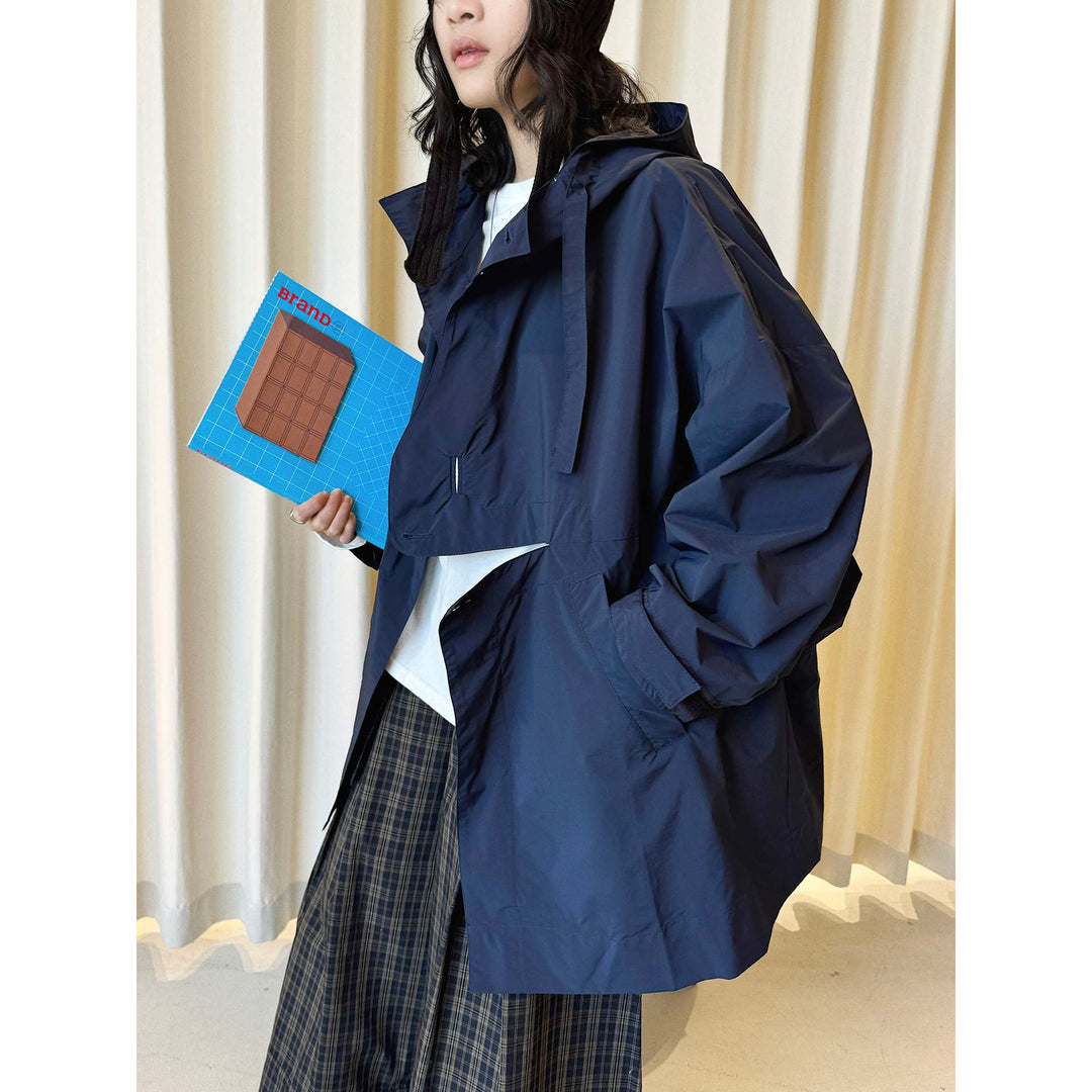 Damen Oversize-Regenparka mit Kapuze, hohem Stehkragen und verdeckter Knopfleiste Nord Taschen