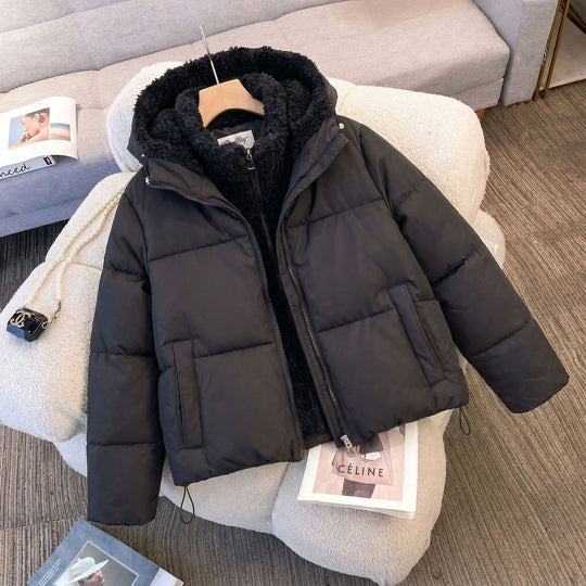 Damen nan kompakte Steppjacke mit Sherpa-Innenkapuze, wärmender Thermoisolierung und verdecktem Zweiwege-Reißverschluss Nord Taschen