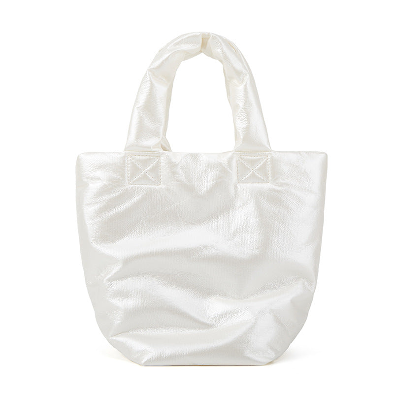 Damen Handtasche aus geschmeidigem Kunstleder mit einzigartigem Faltendesign Nord Taschen