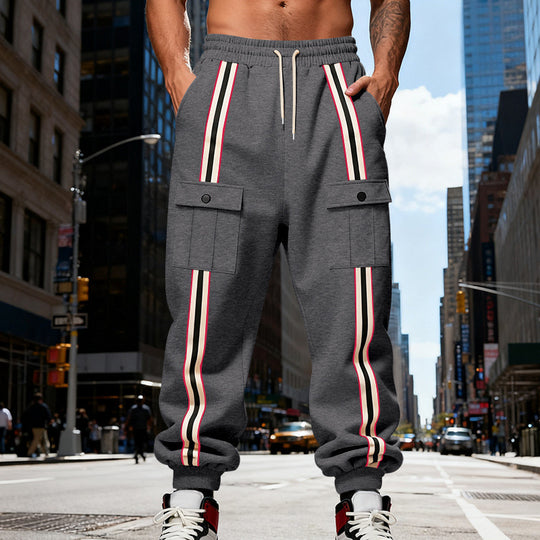 Herren Cargo-Jogginghose im Urban-Streetwear-Look mit Kontraststreifen und Klappentaschen Nord Taschen