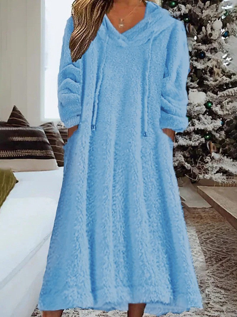 Damen Maxikleid aus Teddy-Fleece mit Kapuze, V-Ausschnitt und Eingrifftaschen Nord Taschen